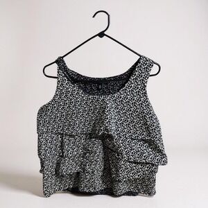 Tommy Hilfiger black and white‎ floral tiered tank L